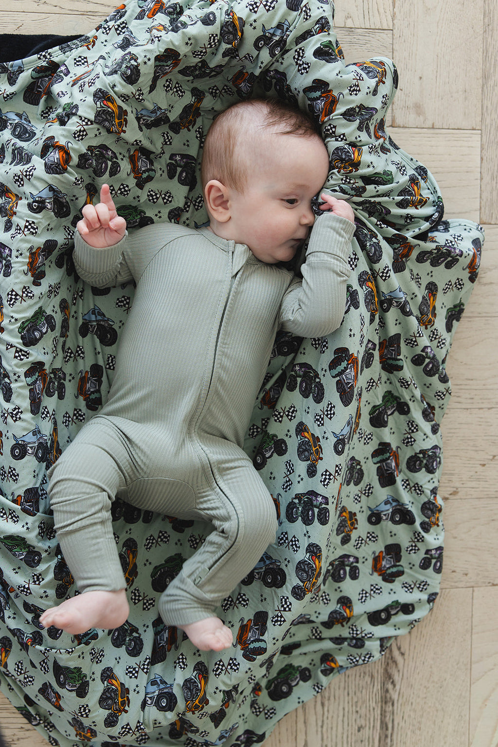 Sage (ribbed) - Zippy
