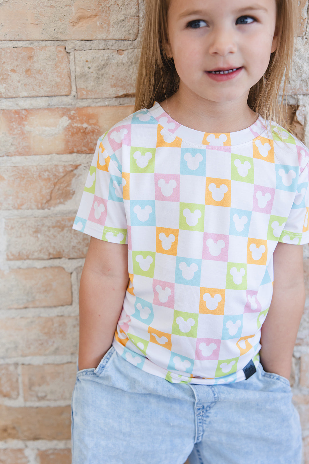 Clubhouse Cabana - Everyday Tee