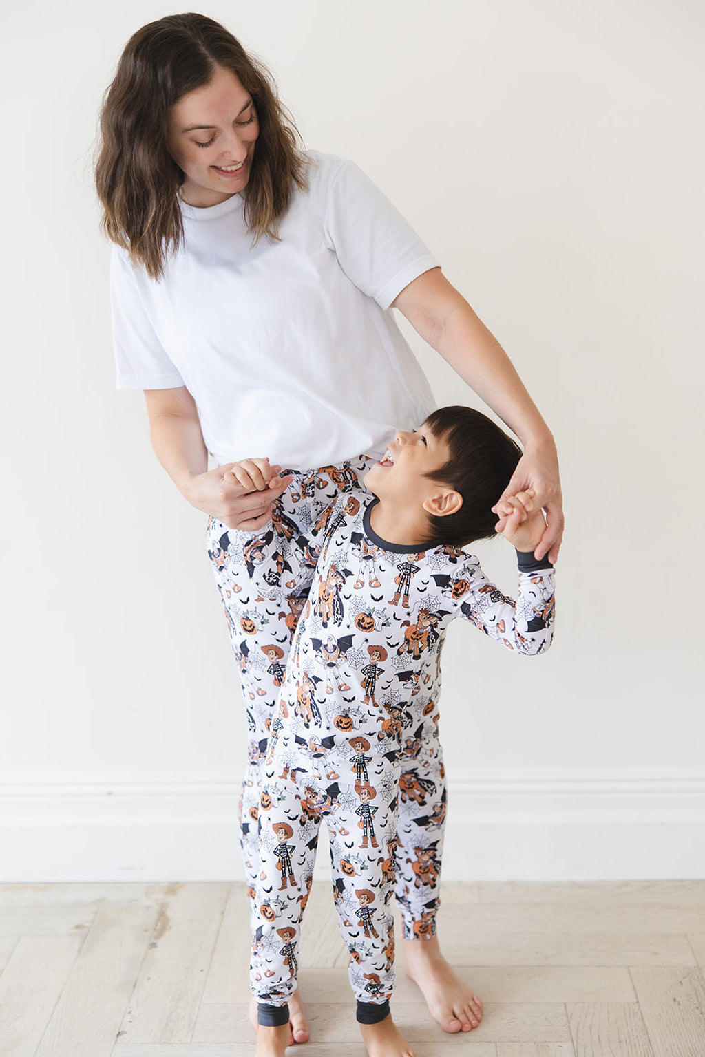 Howdy Boo - Women's Jogger