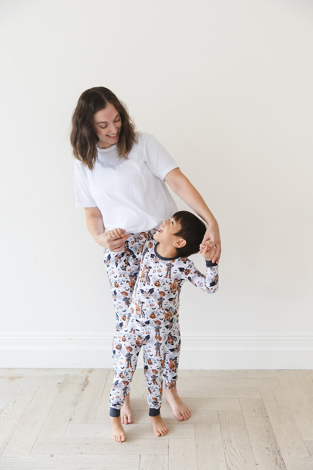 Howdy Boo - Women's Jogger